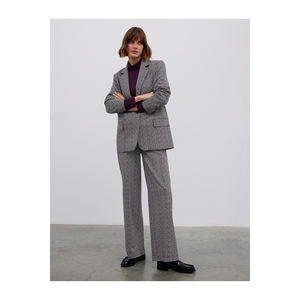 Blazers pour femmes en mélange de viscose à motifs, veste élégante au design unique - Product Image 1