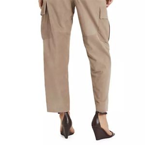 Pantalon cargo en cuir pour femme confortable et tendance-de haute qualité, durable et parfait pour une tenue décontractée - Product Image 6