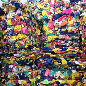 100% Botellas de mascotas lavadas y limpias Chatarra lista para procesar Suministro a granel de materiales de reciclaje de alta calidad - Product Image 2