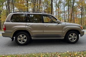 Toyota Land Cruiser V8 4x4 d'occasion - Product Image 2