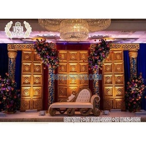 Décor de scène de mariage thème d'or Royal indien Gujarati réception de mariage scène de nuit décor de scène de mariage indien traditionnel - Product Image 1