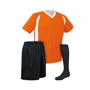 Kit de football complet avec short chemise et chaussettes pour hommes Uniforme de football Slim Fit pour clubs de football professionnels - Product Image 3