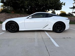 รถยนต์โตโยต้า LC 500h Touring Package ปี 2018 มือสอง พร้อมระบบควบคุมความเร็วอัตโนมัติแบบปรับตามความเร็ว - Product Image 4
