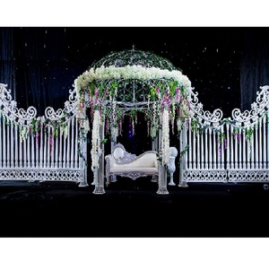 Décor de réception de mariage occidental, scène victorienne pour réception de mariage, cérémonie de réception à thème blanc romain - Product Image 1