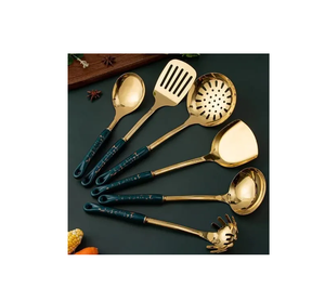 Cuchara de latón reutilizable respetuosa con el medio ambiente al por mayor, cuchara de cocina para manualidades colgantes de 5 piezas, cuchara de latón de nuevo diseño - Product Image 5