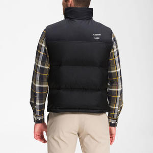 เสื้อแจ็คเก็ตพัฟเฟอร์สำหรับฤดูหนาว ออกแบบด้วยผ้าโพลีเอสเตอร์รีไซเคิลและไส้ใยสังเคราะห์ที่เป็นมิตรต่อสิ่งแวดล้อม - Product Image 4