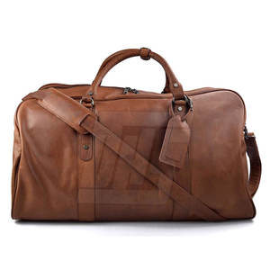 Sac de sport classique avec compartiment principal spacieux idéal pour l'entraînement au gymnase et le transport quotidien - Product Image 1