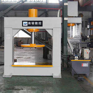 Prensa Hidráulica de Pórtico para Llantas Sólidas de Montacargas de 100/120/160/200/300 Toneladas con 8-24 Herramientas y Certificados CE 9001 - Product Image 4