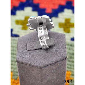 Bague ajustable artisanale en turquoise émeraude de la Vallée du Sud-Ouest et argent sterling, avec technologie d'incrustation à sertissage clos, idéale pour un cadeau - Product Image 3