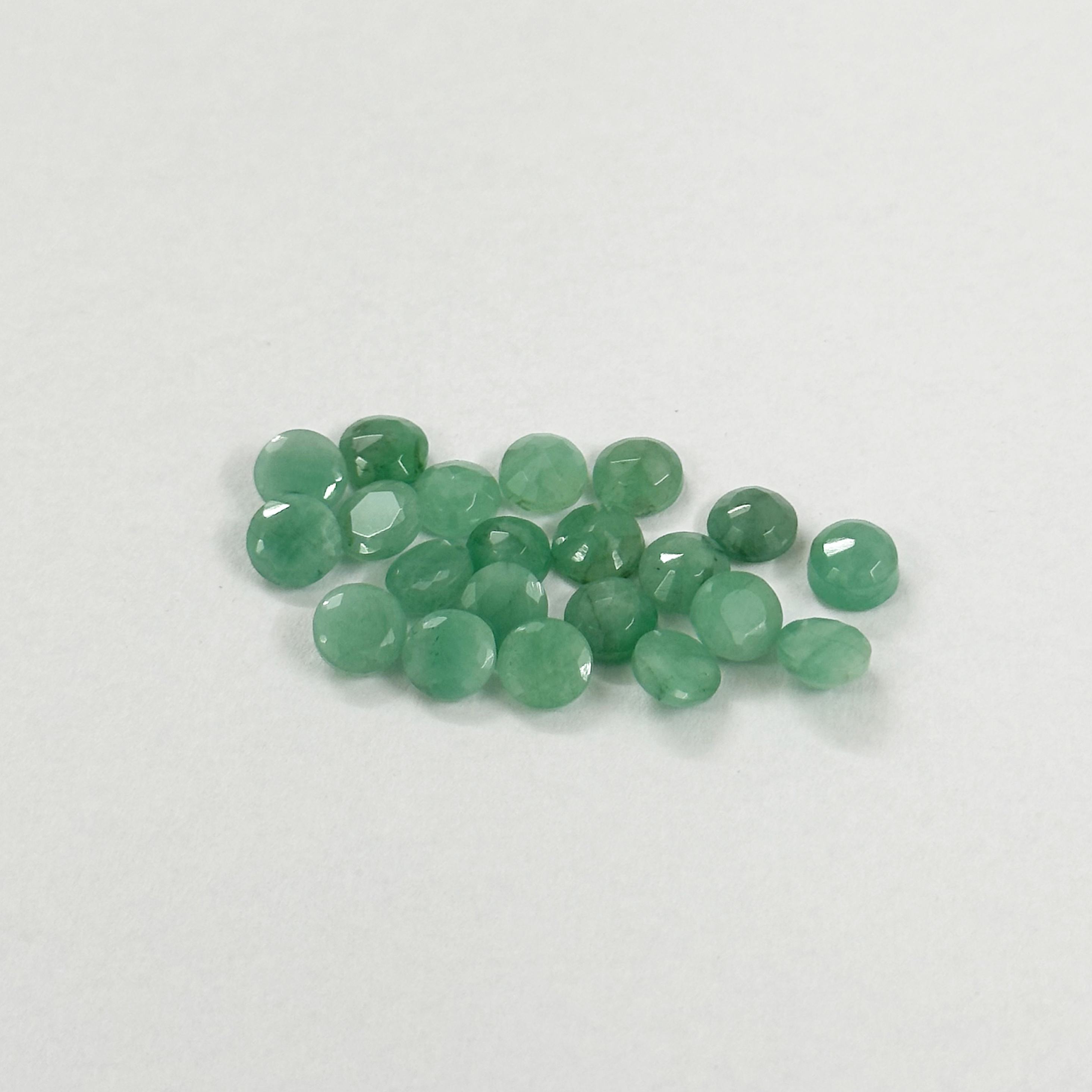 สีเขียว