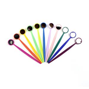 Miroirs buccaux jetables pour instruments dentaires Miroirs buccaux dentaires en plastique coloré OEM Vente en gros - Product Image 4