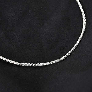 Cadenas de Plata de Ley 925 de Primera Calidad para Hombres y Niños, Chapadas en Oro de 18K y Rodio, Estilo Figaro, Estilo Religioso, con Perla como Piedra Principal - Product Image 3