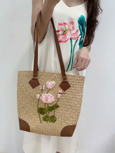 Sac en herbe naturelle tissée à la main avec fermeture à glissière et sangles en cuir de qualité supérieure accessoire de mode pour femmes écologique - Product Image 5