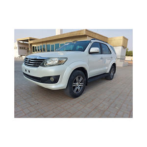 Fortuner SUV 2020, Conduite à Gauche, Blanc, Cuir Turbo, R18, Traction Avant, Automatique, Intérieur Sombre, Quasi Neuf, Faible Kilométrage - Product Image 5