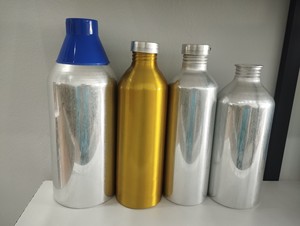 Boîtes en aluminium à toit ouvert élégantes du fabricant vietnamien Emballage de bouteilles en métal de protection des plantes durables fait à la main au Viet - Product Image 4