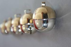 Par de campanas inglesas de cetrería níquel plata/bronce Bellota de calidad., Campanas para gatos, campanas para mascotas - Product Image 3