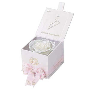 Boîte cadeau Eternal Rose LEO de la collection Astor pour cadeaux personnels - Product Image 1