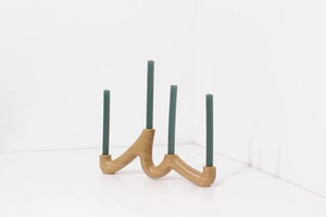 Candelabro de Madera de Roble Macizo Hecho a Mano de Primera Calidad, Candelabro Cete de Cuatro Brazos, Disponible al Mejor Precio - Product Image 6