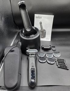 Braun ชุดที่โกนหนวดแบบเปียกและแห้งแบบชาร์จไฟได้7 7171cc + ศูนย์ดูแลอัจฉริยะ - Product Image 4