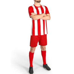 Ensemble d'uniformes de football de haute qualité à sublimation personnalisée pour les joueurs Maillot de football à séchage rapide personnalisé - Product Image 1