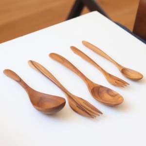 Utensilios de madera hechos a mano para uso diario cubiertos de madera de larga duración utensilio natural para comer - Product Image 1