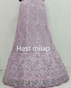 Lehenga Choli de Invierno Elegante para Novia, Tela de Red, Bordado de Diseñador, Largo hasta el Suelo, para Fiestas, Pedidos al por Mayor, Reventa - Product Image 4