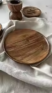 Set d'assiettes de service en bois d'acacia de par crescent crafts - Product Image 3