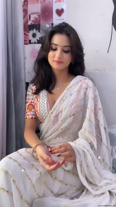 Precio al por mayor Servicio OEM Marca India y Pakistán Ropa Mujer Sarees para bodas y fiestas Listo para usar Ropa de mujer - Product Image 2