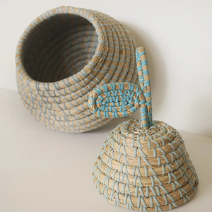 Panier en forme de poire en jonc de mer tissé à la main-Rangement décoratif écologique avec couvercle, fabriqué au Vietnam Viet Fargimex - Product Image 2