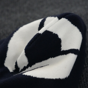 Alta Calidad Diseñador de Invierno de Punto Fabricante Jacquard Logotipo Personalizado Satén Forrado de Punto de Invierno Gorros de Lana - Product Image 4