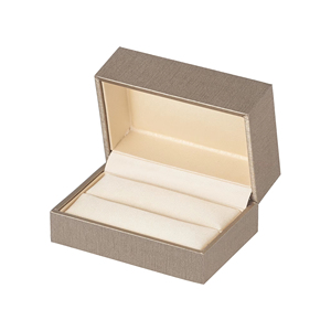 กล่องแหวนคู่ผ้าไหมสำหรับจัดเก็บแหวนทรงสี่เหลี่ยมผืนผ้า - Product Image 1