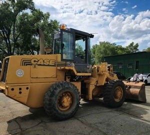 Chargeur sur pneus Case 621B 1995-Chargeur de taille moyenne éprouvé pour des performances fiables - Product Image 1