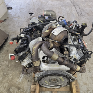 Moteur diesel turbo V8 de 6,0 L d'occasion pour camionnettes F-250 F-350 Super Duty, moteur diesel de remplacement, ensemble moteur complet - Product Image 4