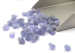 25pcs véritable tanzanite lâche 10-12MM bleu naturel brut indien grossiste pour la fabrication de bijoux coupés à la main et non traités - Product Image 5
