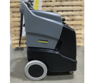 Windsor Puzzi 50/35 C, Extractor de Alfombras, 13 Galones, 500 PSI Ajustables, Agua Fría, Incluye Varilla y Mangueras, 1 Año de Garantía - Product Image 2