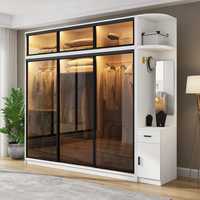Armoire de luxe légère avec portes coulissantes en verre, meuble de chambre à coucher au design moderne, penderie coulissante avec portes vitrées