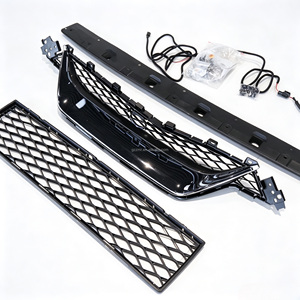 Kit di Conversione Carrozzeria Stile 2023 per <span class=keywords><strong>Nissan</strong></span> GTR R35 2007-2016: Paraurti Anteriore, Cofano, Minigonne Laterali, Paraurti Posteriore - Product Image 4