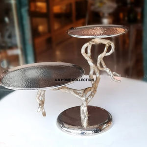 Forme ovale en acier inoxydable couleur dorée décoratif fleur en laiton design élégant décoration d'anniversaire support à gâteau - Product Image 4