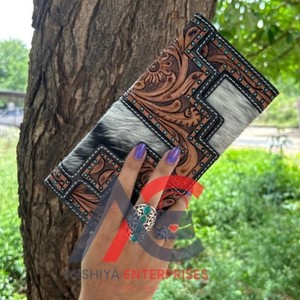 Cartera de mano de cuero de piel para ocultar el pelo, billetera tallada a mano, patrón occidental, tarjetas de cuero de vaca Vintage, billetera en efectivo, regalos - Product Image 1