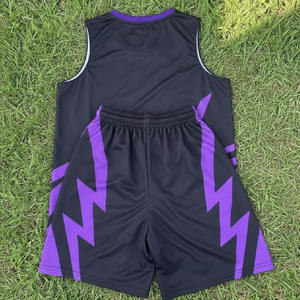 Uniforme de Baloncesto Personalizado de Primera Calidad, Nuevo Estilo con Impresión por Sublimación - Product Image 3