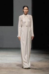 Vêtements de haute couture, robes élégantes, robe de soirée ornée, robe longue, robes en dentelle ODM, vêtements décontractés pour femmes de WhiteAnt Vietnam - Product Image 3