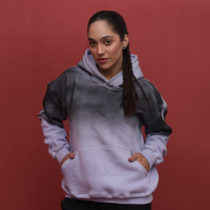 Sweat-shirts pour femmes vintage personnalisés, lourds, respirants, en tissu polaire délavé à l'acide, 100% coton, automne-hiver, à capuche, couleur noire pulvérisée - Product Image 1