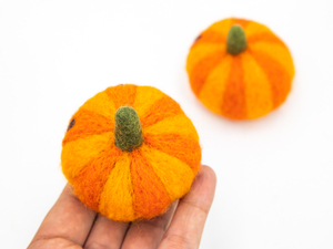 Simpatica zucca di feltro sfacciato di 5cm per decorazioni per feste di Halloween - Product Image 2