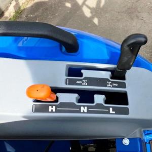 Petit tracteur compact Neww Hol lands 25 à vendre - Product Image 4