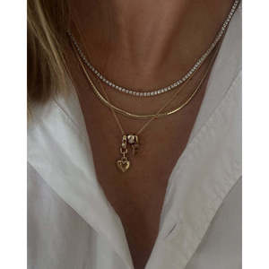 Pendentif en or rose 14 carats avec alphabet coréen Hangul, plaqué rhodium, orné de diamants et de perles, style religieux, idéal pour les cadeaux - Product Image 2