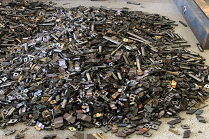 Déchets électroniques de carbure de tungstène de qualité HMS en forme de flocons, matériau de recyclage pour inserts de coupe métalliques destinés à la fusion - Product Image 2