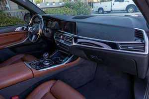 BMW X7 M50i SUV USADO Y CONFIABLE - Product Image 6