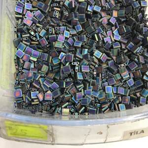 Miyuki Tila Shake No 25-5g Cuentas y surtidos de cuentas - Product Image 1