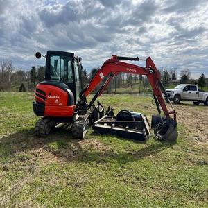 Miniexcavadora Kubota KX040-4, Excavadora Compacta de 1.7 Toneladas y 0.02 m3 para Trabajos de Construcción y Servicios Públicos - Product Image 5
