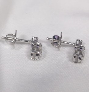 Boucles d'oreilles à vis en diamant de laboratoire de taille ovale de 1.10 ct en or blanc massif 14 carats meilleur cadeau de mariage pour les femmes - Product Image 6